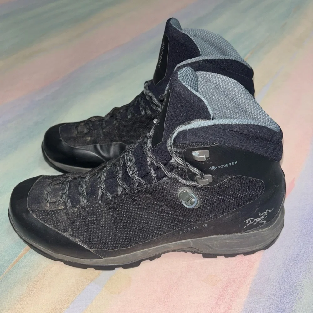 Arc’teryx Mens Black Acrux TR GTX Hiking Trail Boots Size 8.5 Goretex Waterproof